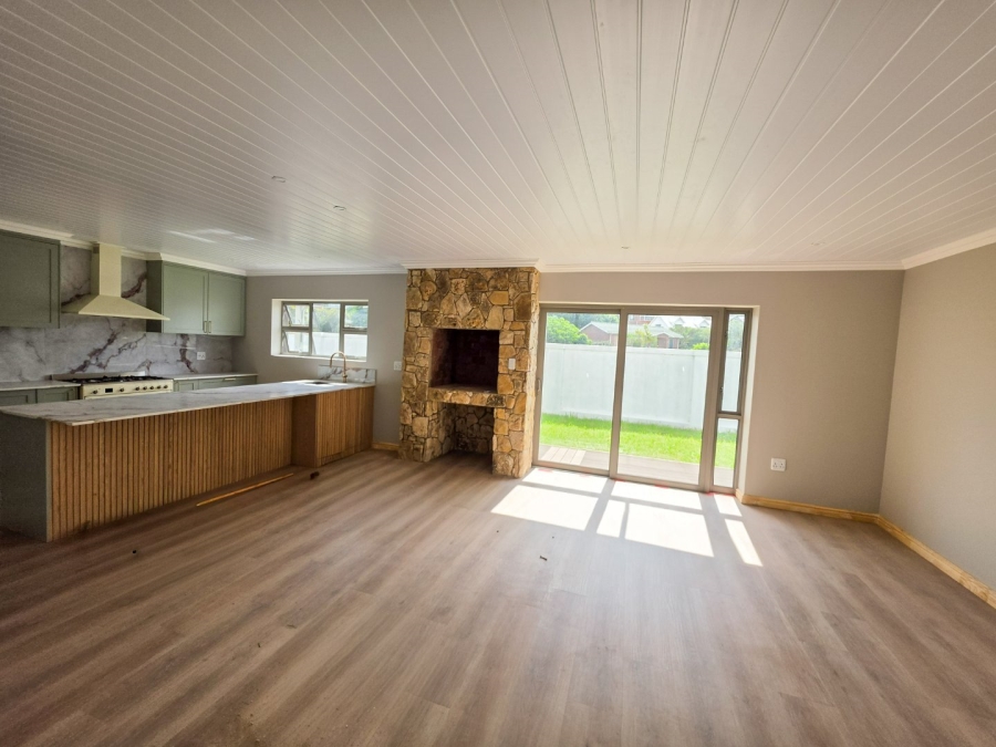 1 Bedroom Property for Sale in Stilbaai Western Cape
